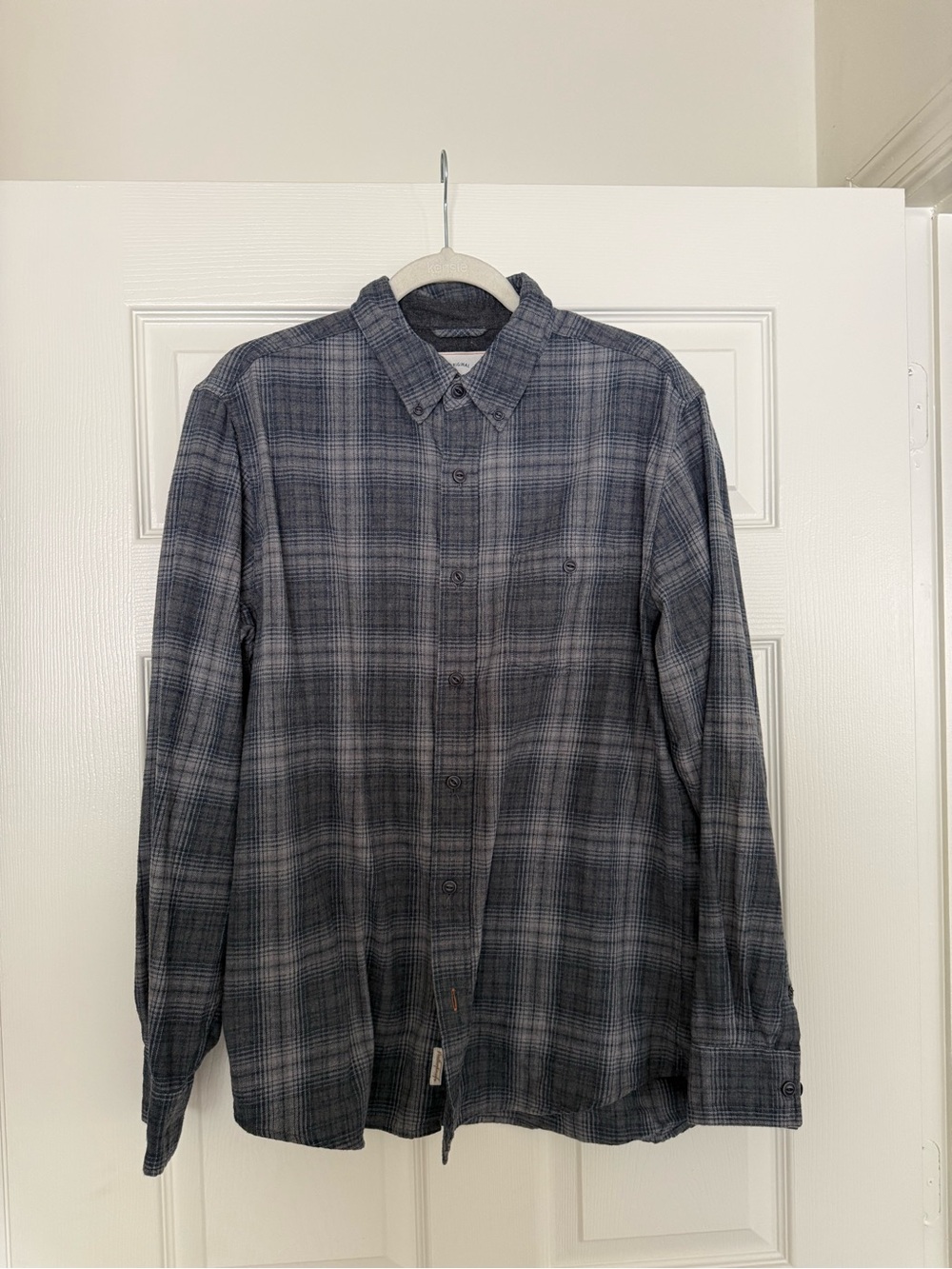 Men's Weatherproof brand Gray Plaid Button-Up Flannel Shirt